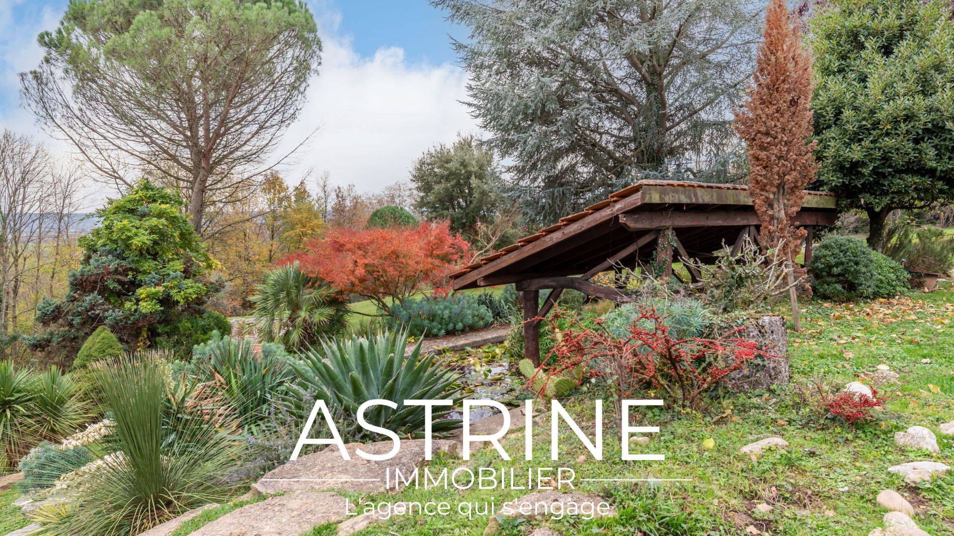 Photo Maison de caractère + dépendances - Vue dominante plein sud - 2 hectares dun seul tenant image 3/6