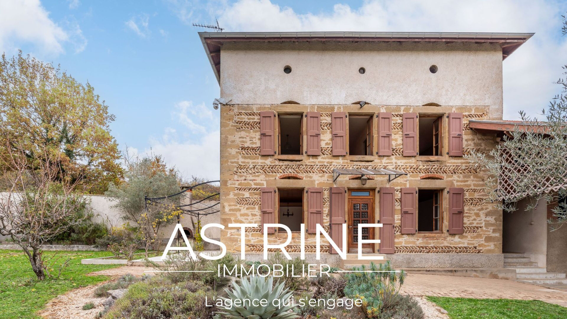 Photo Maison de caractère + dépendances - Vue dominante plein sud - 2 hectares dun seul tenant image 5/6