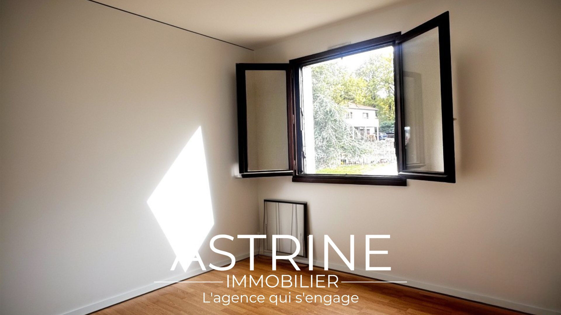 Photo Appartement T4 de 88 m² ? Balcon / Terrasse - Davézieux centre image 4/5