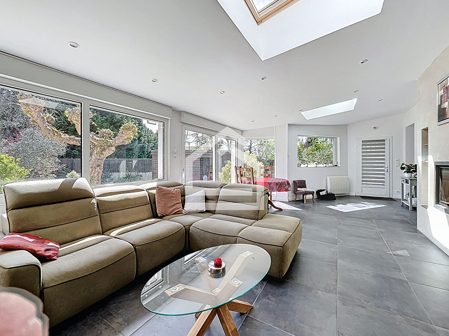 Photo ARSAC - DOMAINE PRIVÉ D'EXCEPTION - MAISON 183 M²  - PARC 5000 M²  - PISCINE 12X6, CHAUFFÉE. image 5/6