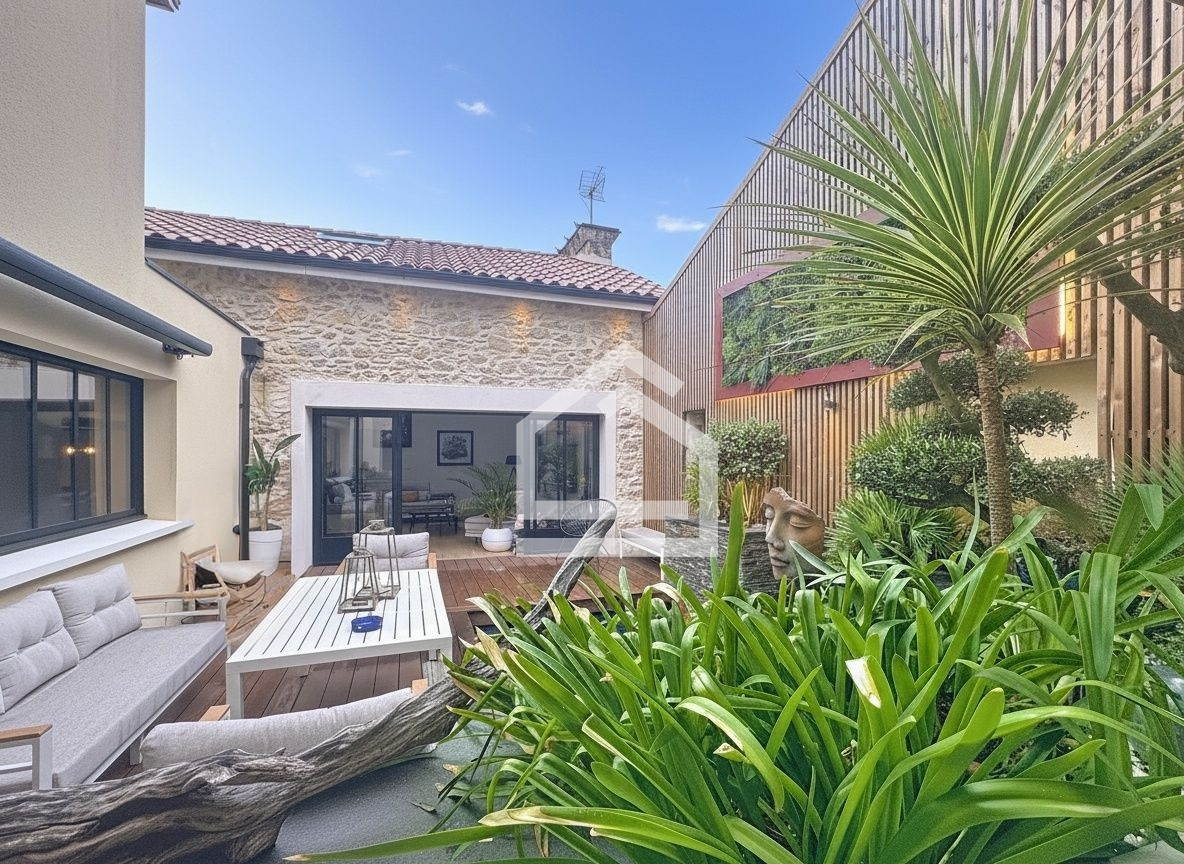 Cerons - Demeure de Caractère de 205m² avec piscine.