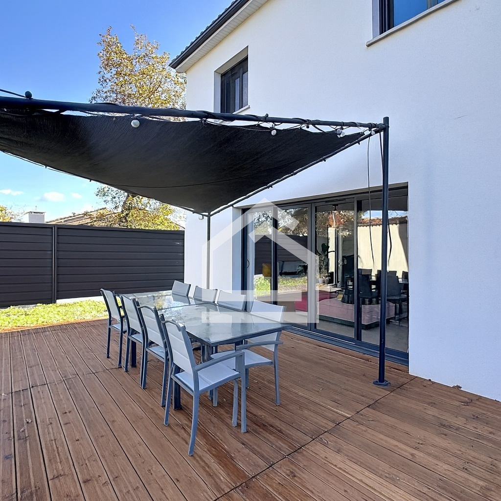 Saint Medard En Jalles - Maison contemporaine de 2021, quartier Centre-ville et la Boétie.