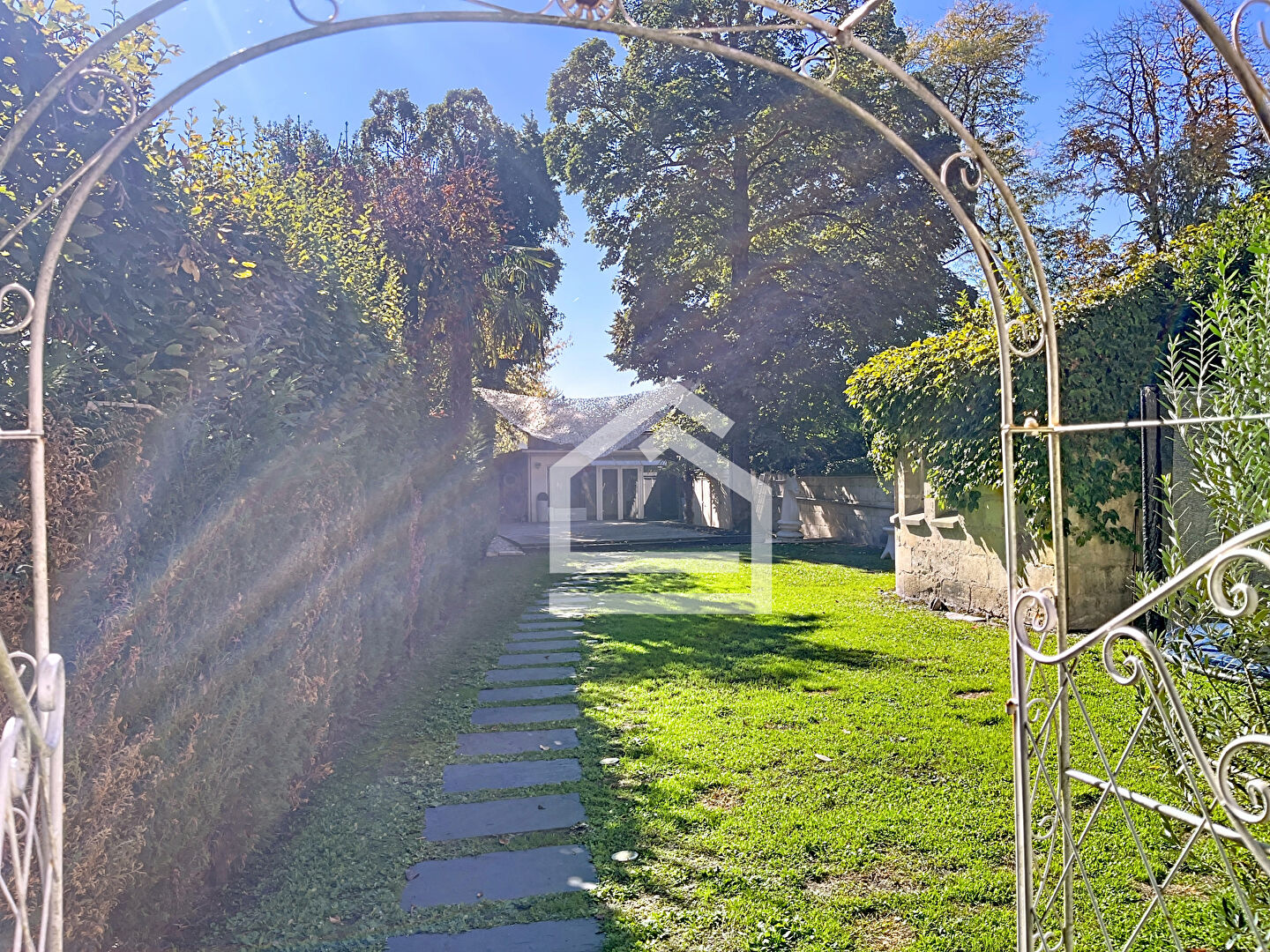 Photo Bordeaux Fondaudège, Superbe Appartement (130m2) + Studio (38m2) Grand Jardin image 6/6