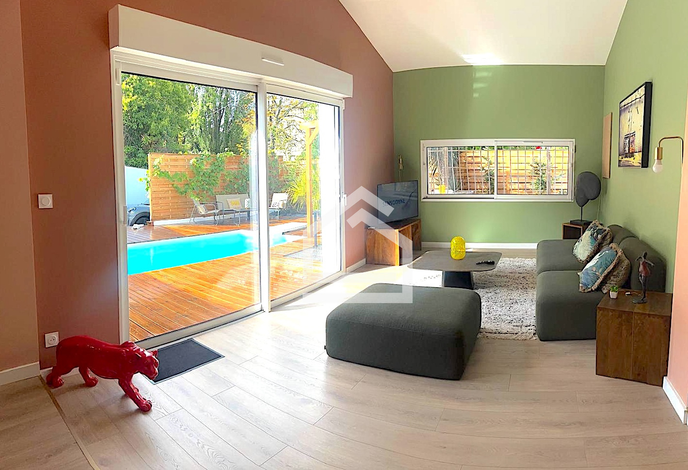 Photo BORDEAUX CAUDÉRAN, Maison rénovée de plain-pied de 141m2 avec piscine. image 1/6