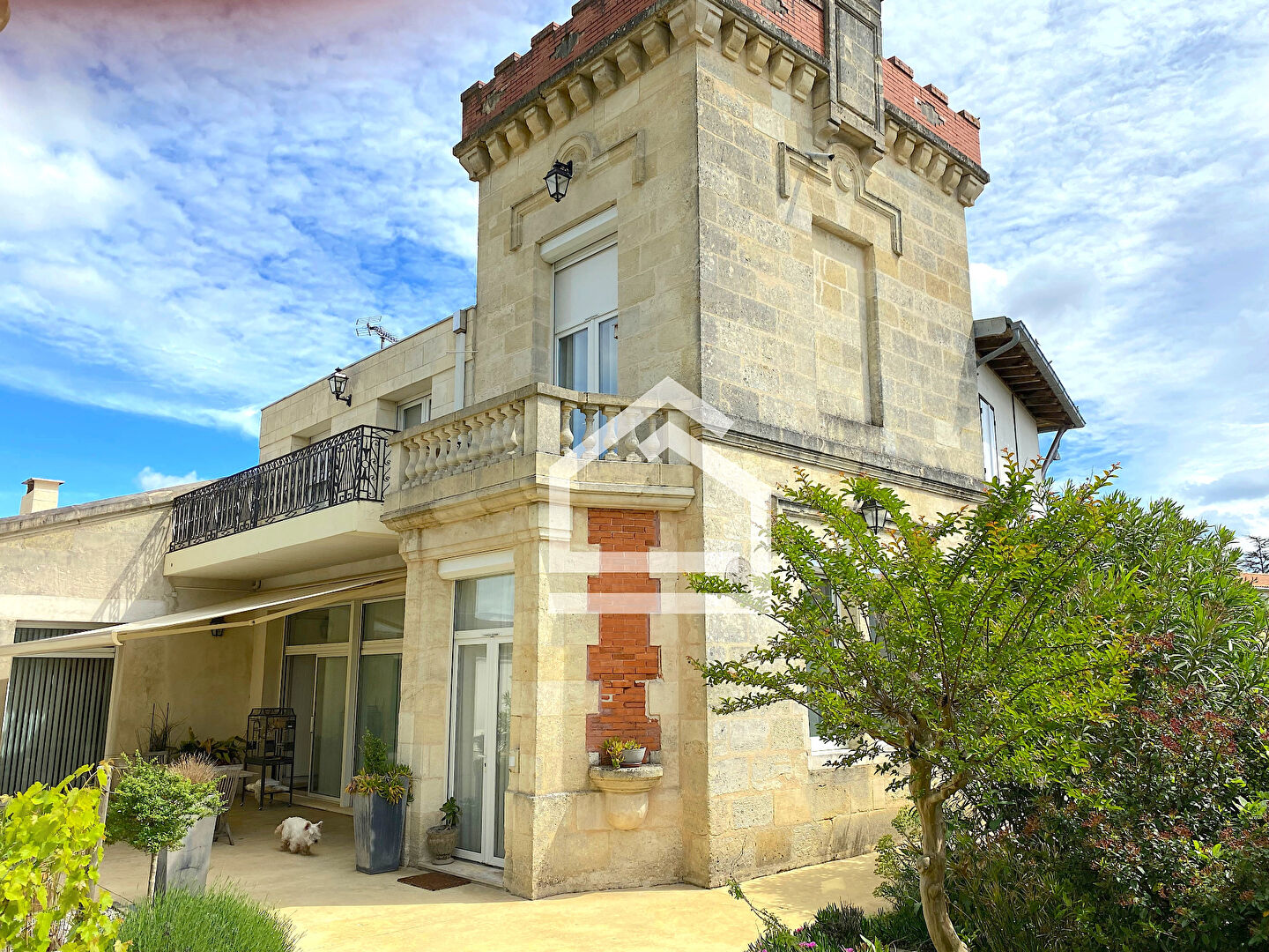 Photo BLANQUEFORT  - Maison de charme Historique avec sa dépendance et piscine. image 2/6