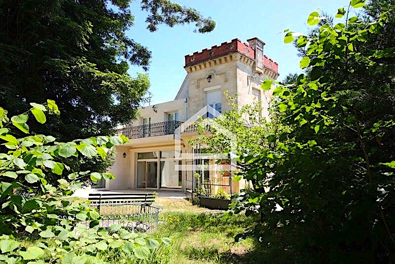 Photo BLANQUEFORT  - Maison de charme Historique avec sa dépendance et piscine. image 3/6