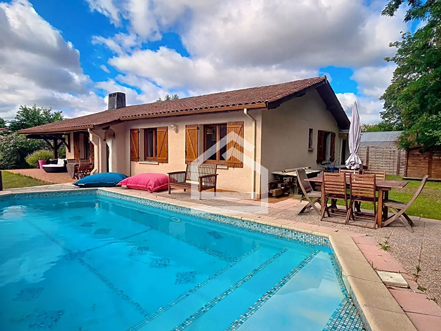 Mérignac - Maison de plain pied avec piscine et garage