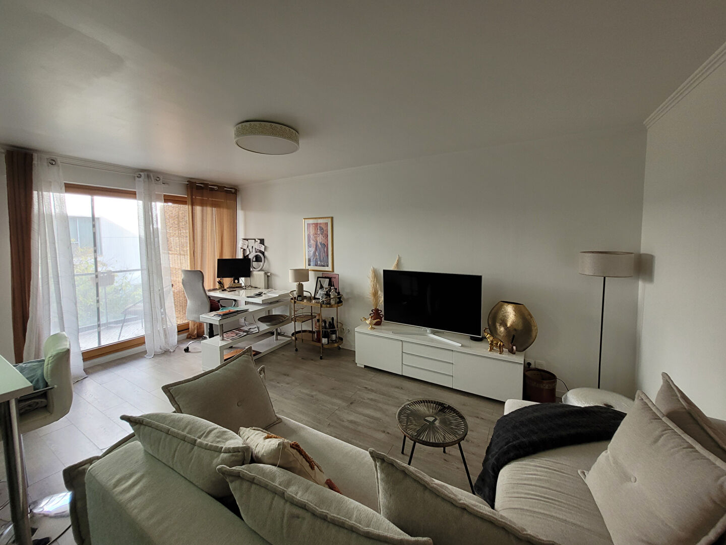 Photo Allée Robert Doisneau 48 m2 avec balcon MEUBLE image 2/6