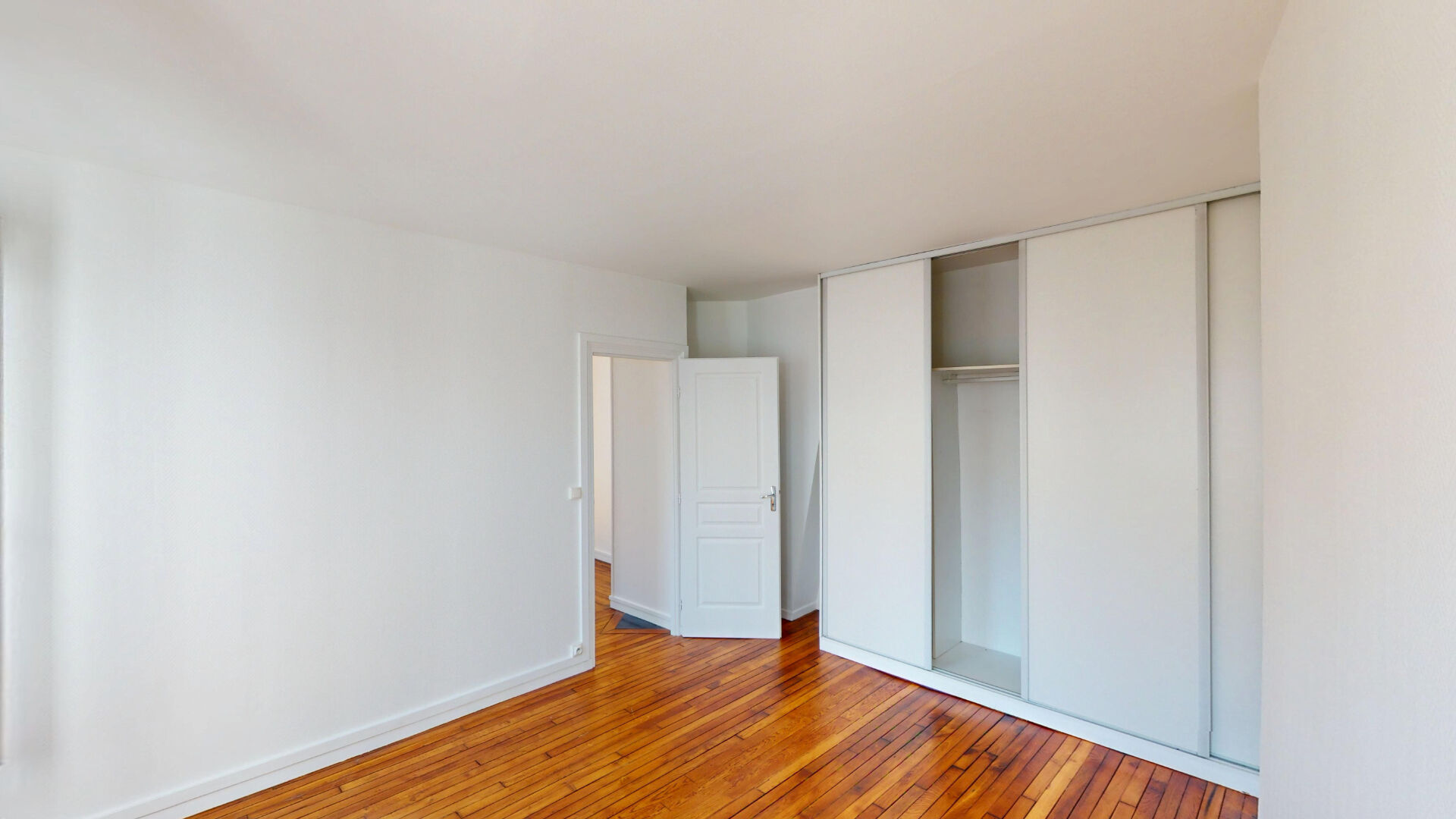 Photo 2 pièces dernier étage Exelmans / avenue de Versailles image 5/6