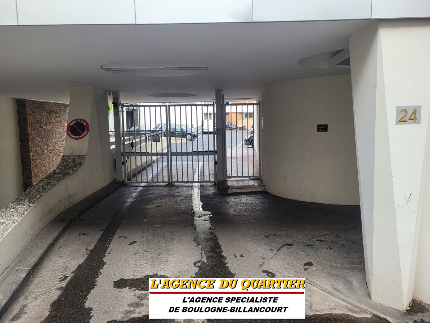 Photo Parking / box Boulogne Billancourt 12 m2 image 2/5