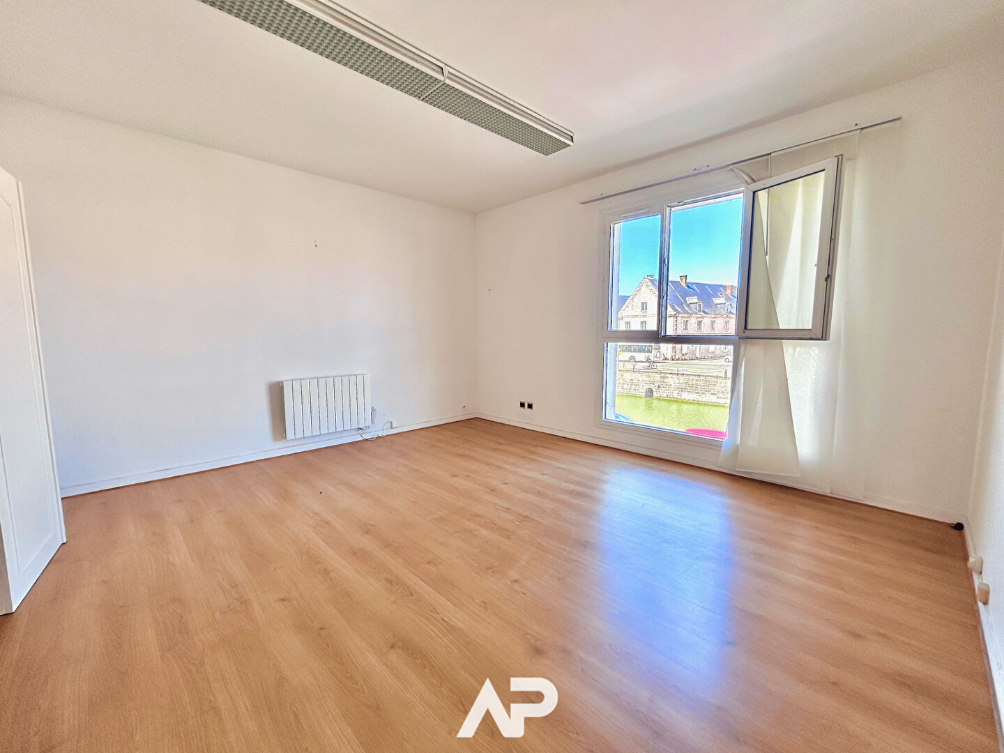 Agence immobilière de AGENCE PRINCIPALE La Rochelle