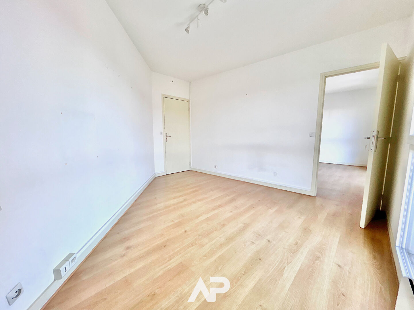 Agence immobilière de AGENCE PRINCIPALE La Rochelle