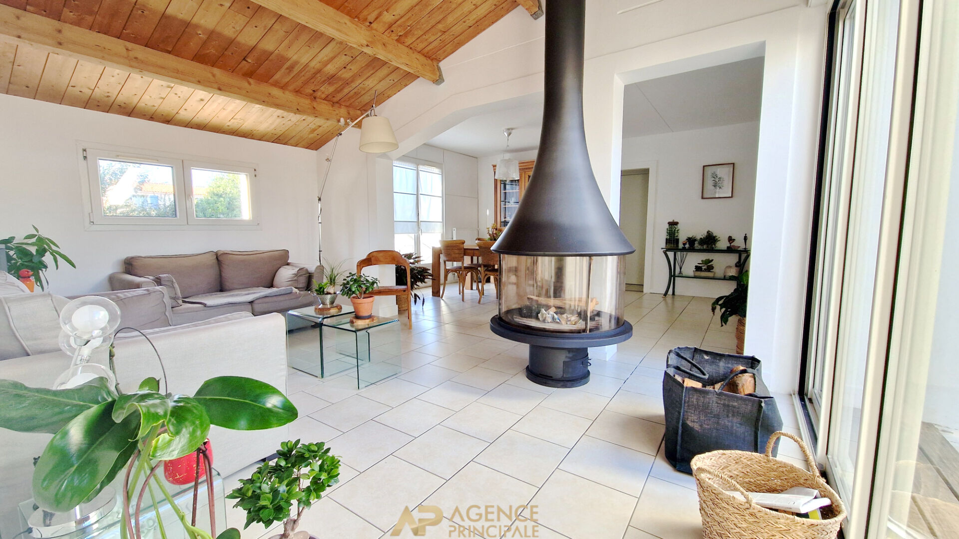 Agence immobilière de AGENCE PRINCIPALE La Rochelle