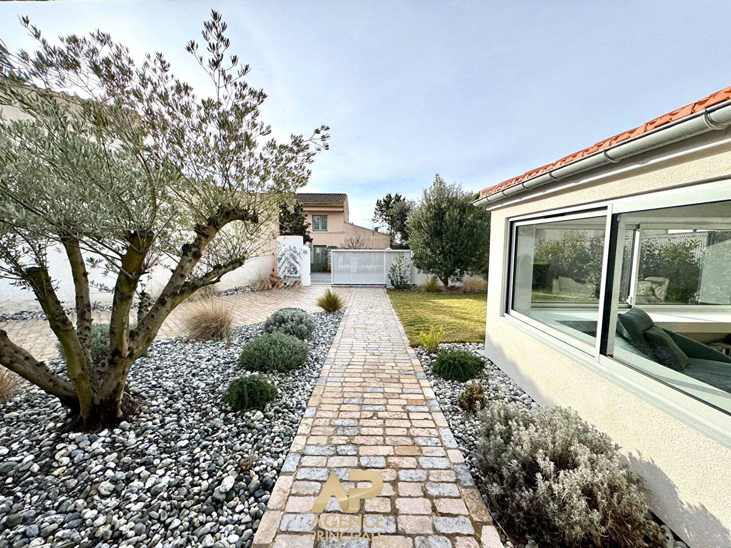 Agence immobilière de AGENCE PRINCIPALE La Rochelle