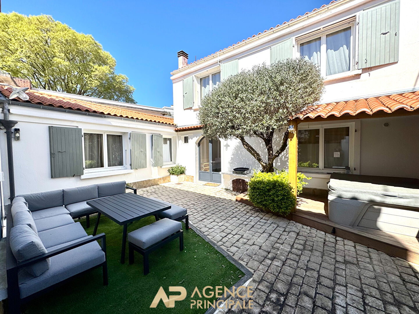 Agence immobilière de AGENCE PRINCIPALE La Rochelle