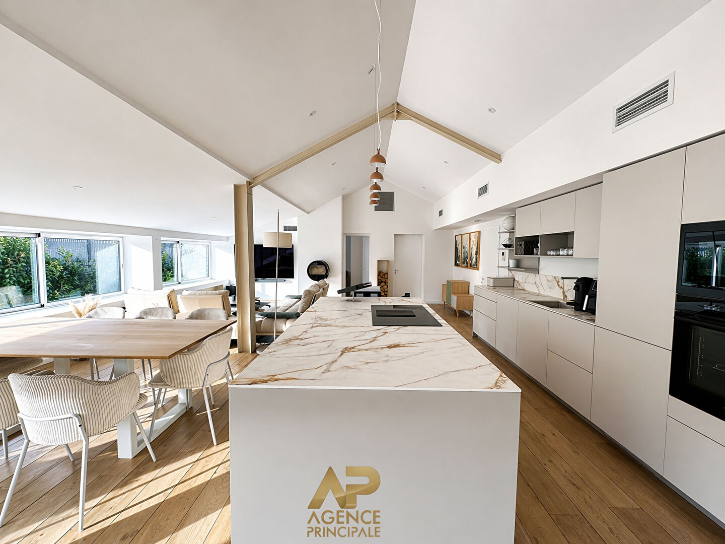 Agence immobilière de AGENCE PRINCIPALE La Rochelle