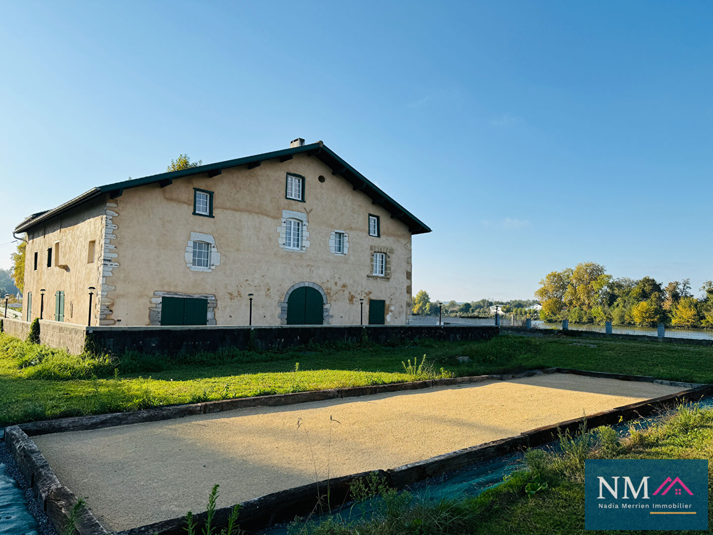 Agence immobilière de NADIA MERRIEN IMMOBILIER Urcuit - Agence NM IMMOBILIER