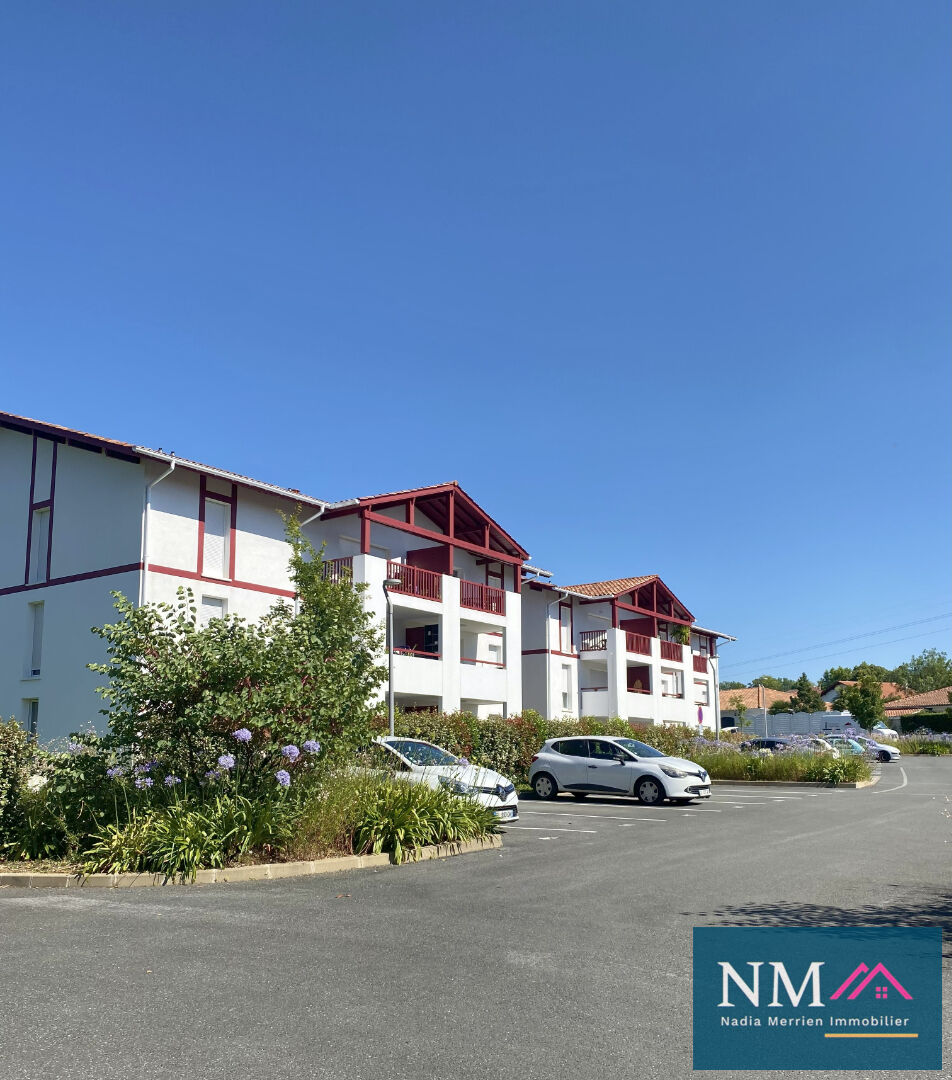 Agence immobilière de NADIA MERRIEN IMMOBILIER Urcuit - Agence NM IMMOBILIER