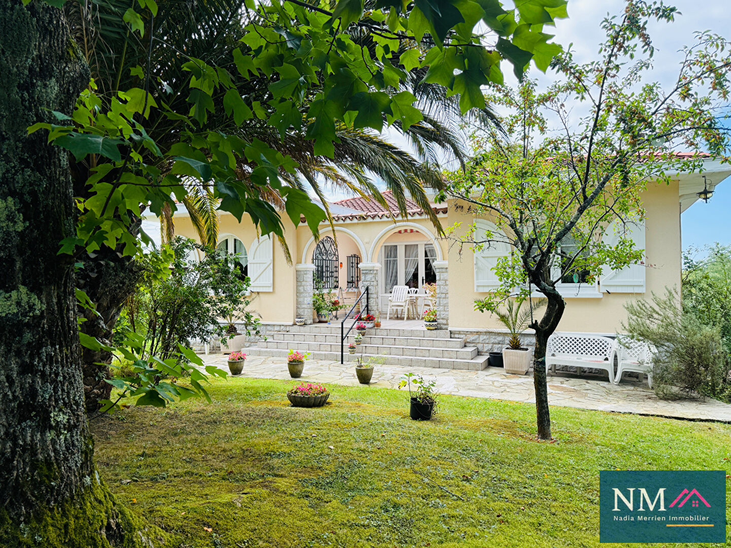 Agence immobilière de NADIA MERRIEN IMMOBILIER Urcuit - Agence NM IMMOBILIER