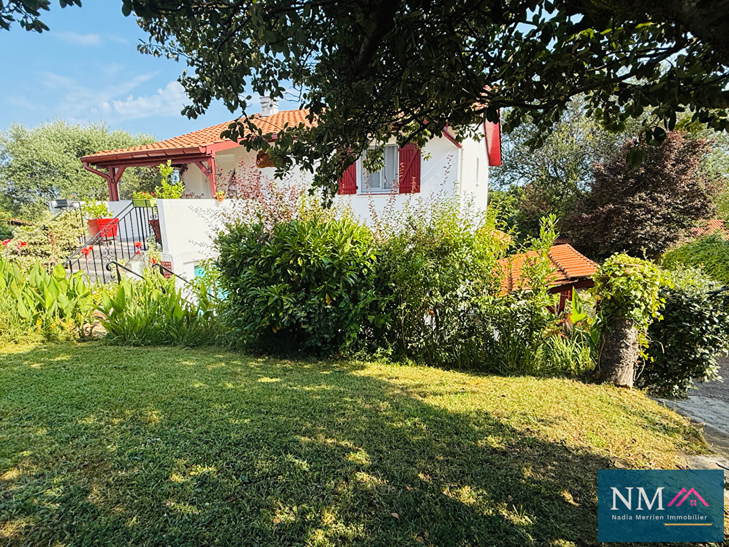 Agence immobilière de NADIA MERRIEN IMMOBILIER Urcuit - Agence NM IMMOBILIER