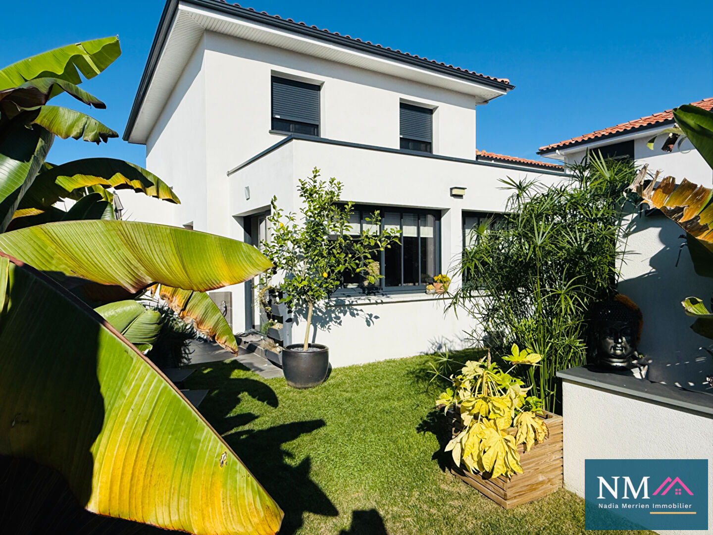 Agence immobilière de NADIA MERRIEN IMMOBILIER Urcuit - Agence NM IMMOBILIER