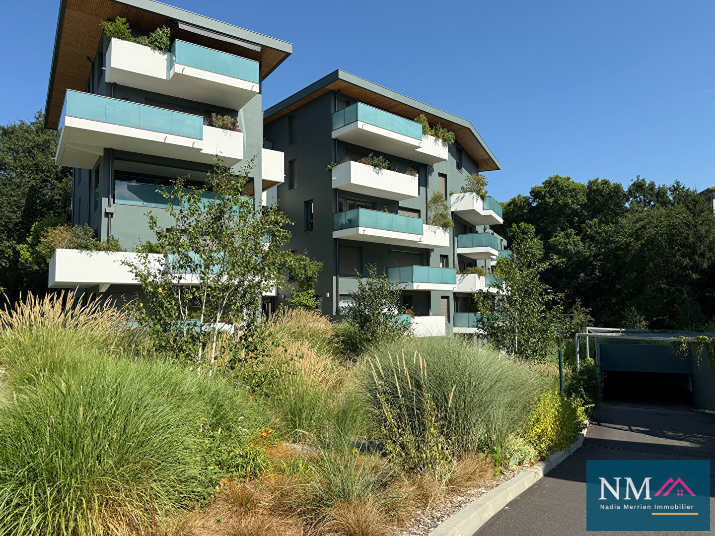 Agence immobilière de NADIA MERRIEN IMMOBILIER Urcuit - Agence NM IMMOBILIER