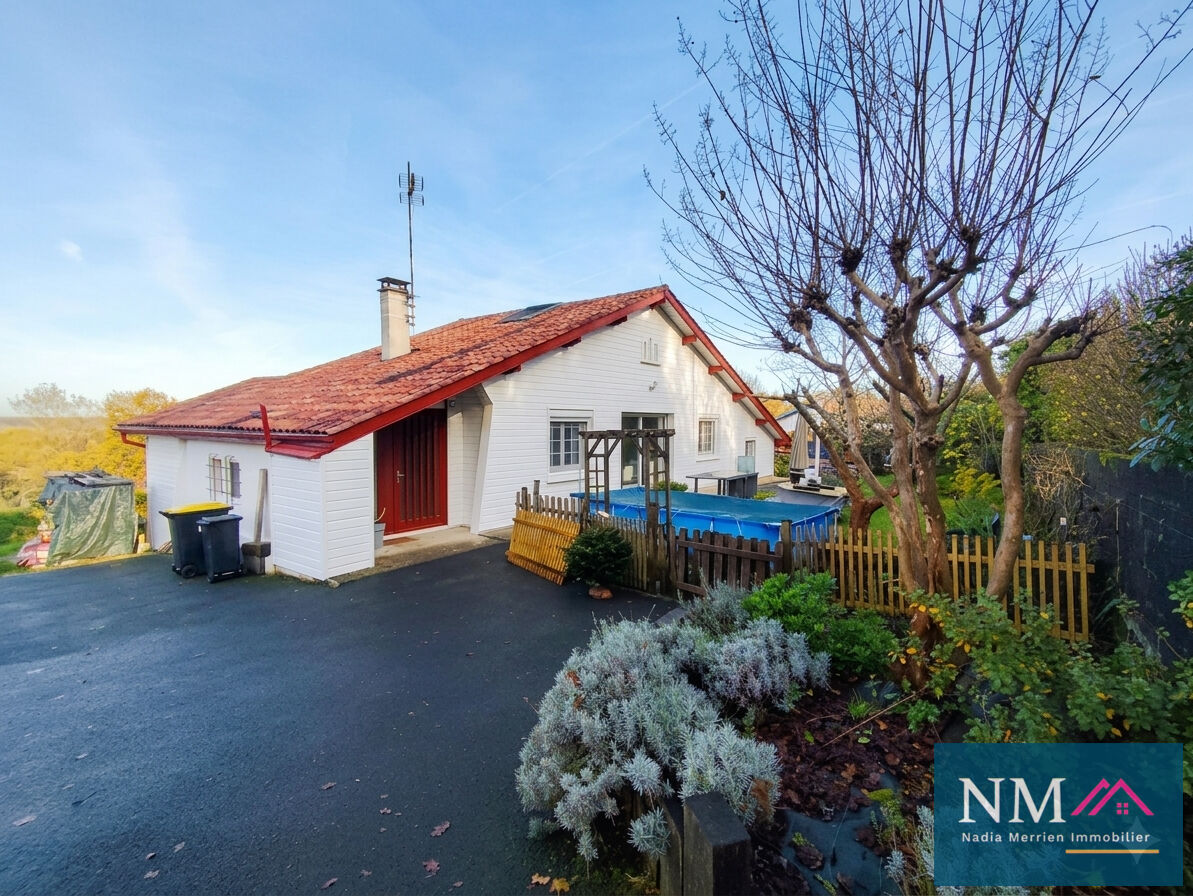 Agence immobilière de NADIA MERRIEN IMMOBILIER Urcuit - Agence NM IMMOBILIER