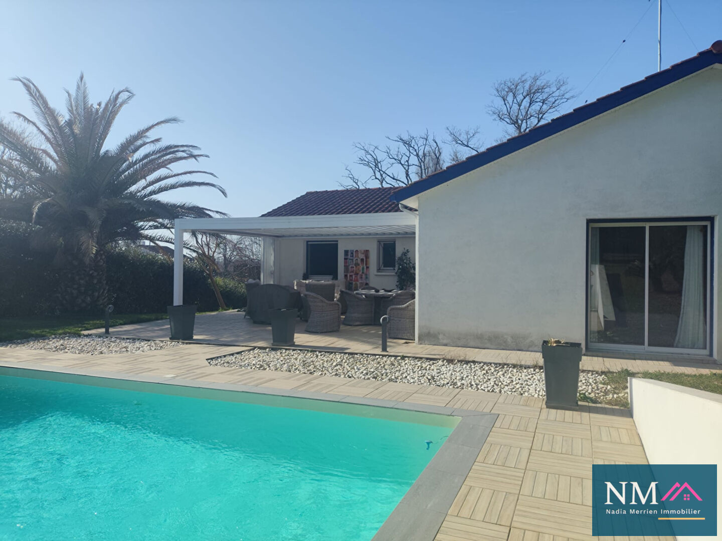 Agence immobilière de NADIA MERRIEN IMMOBILIER Urcuit - Agence NM IMMOBILIER