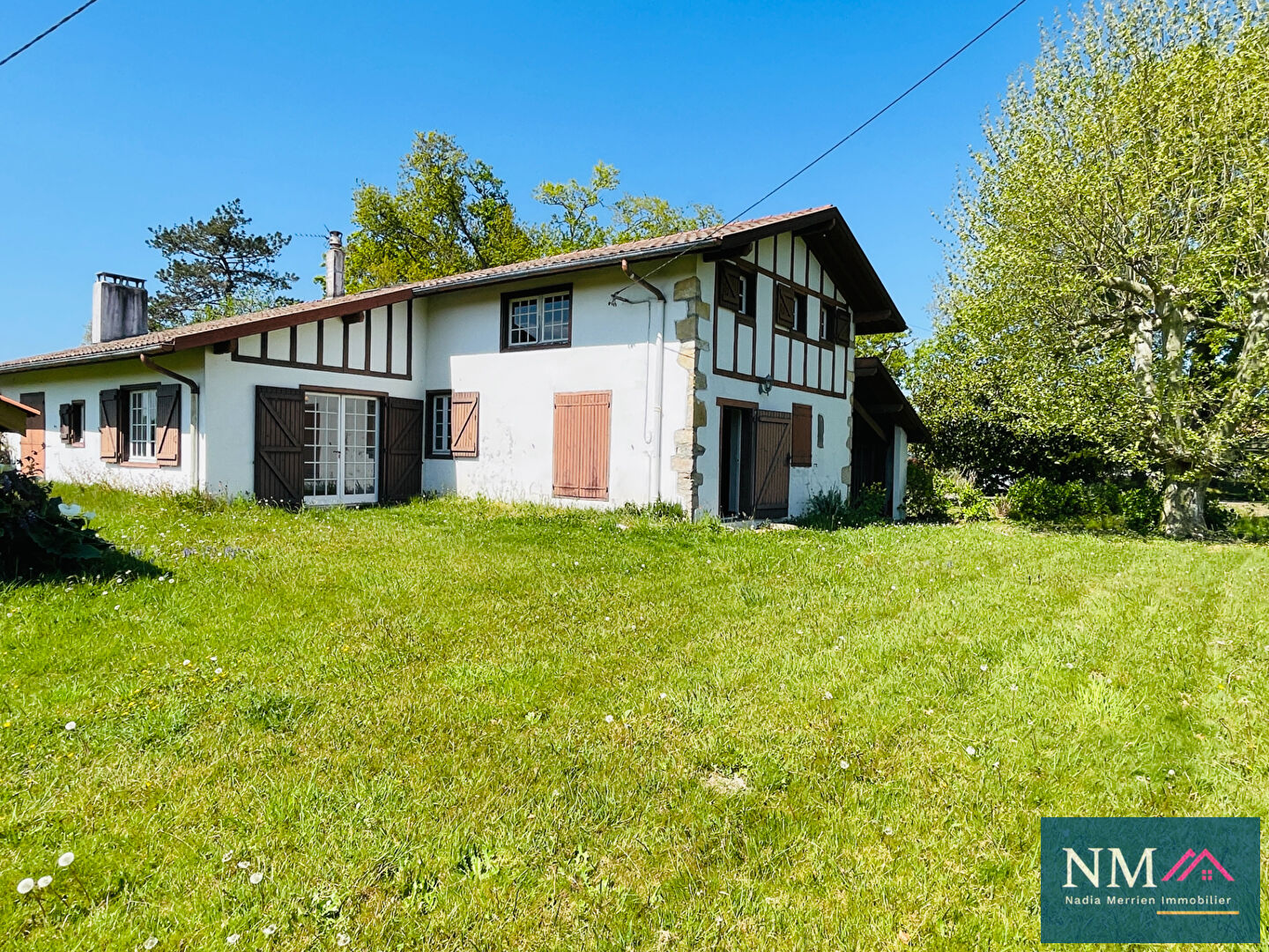 Agence immobilière de NADIA MERRIEN IMMOBILIER Urcuit - Agence NM IMMOBILIER