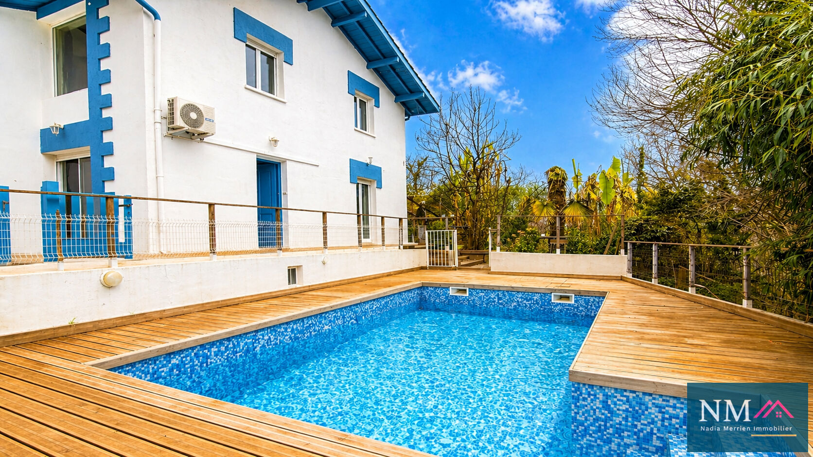 Agence immobilière de NADIA MERRIEN IMMOBILIER Urcuit - Agence NM IMMOBILIER