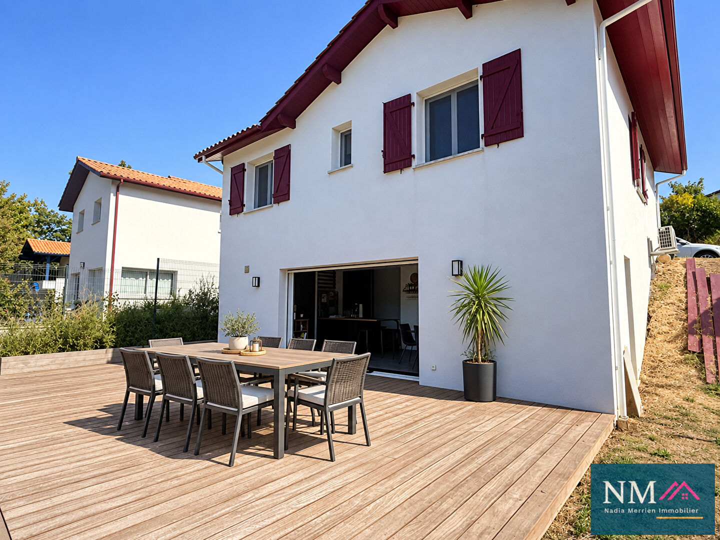 Agence immobilière de NADIA MERRIEN IMMOBILIER Urcuit - Agence NM IMMOBILIER