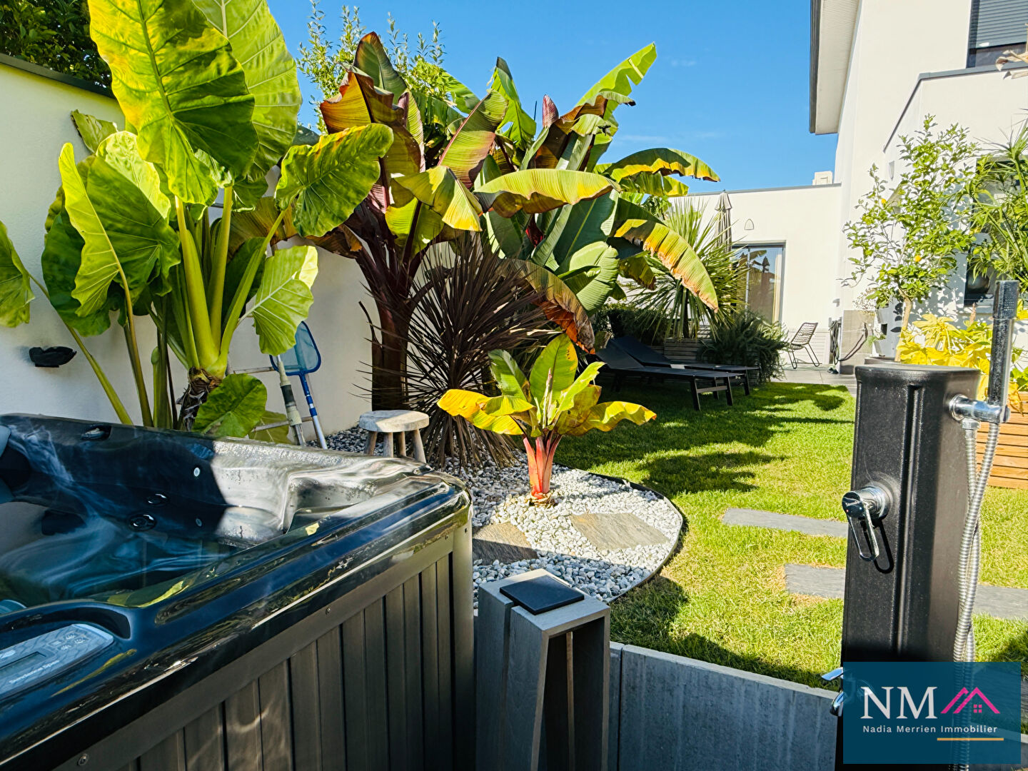 Agence immobilière de NADIA MERRIEN IMMOBILIER Urcuit - Agence NM IMMOBILIER