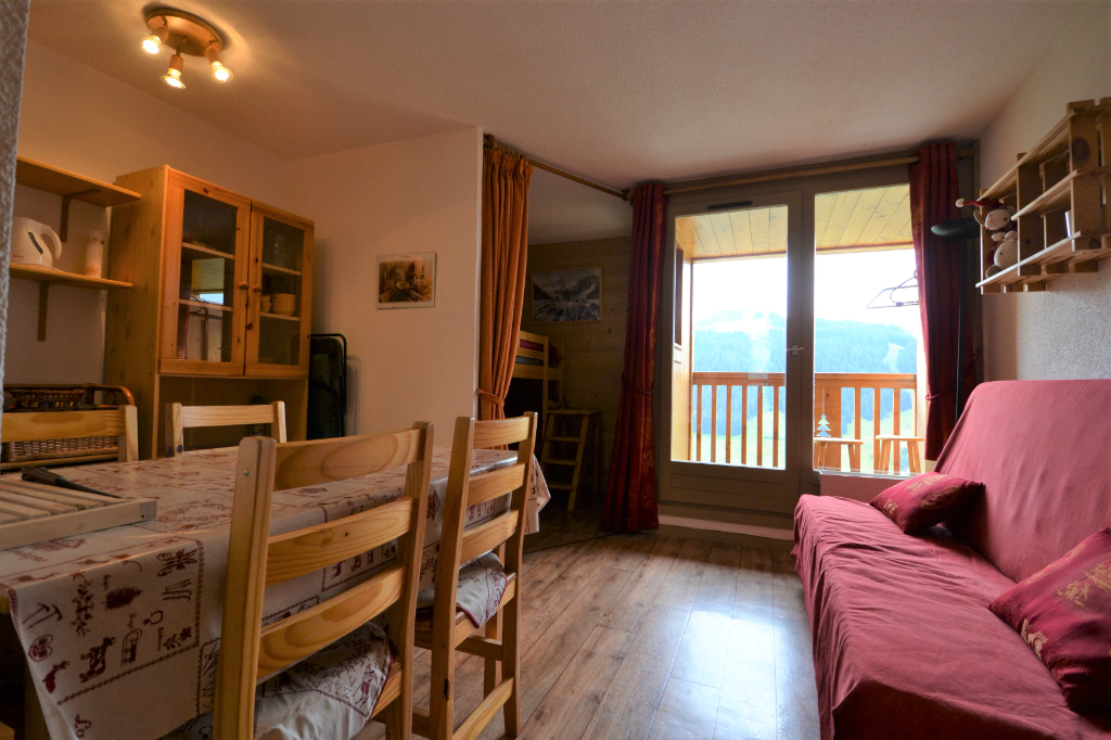 Photo STUDIO CABINE FACE AUX MONTAGNES image 2/6