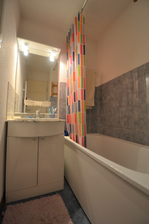 Photo STUDIO CABINE FACE AUX MONTAGNES image 6/6