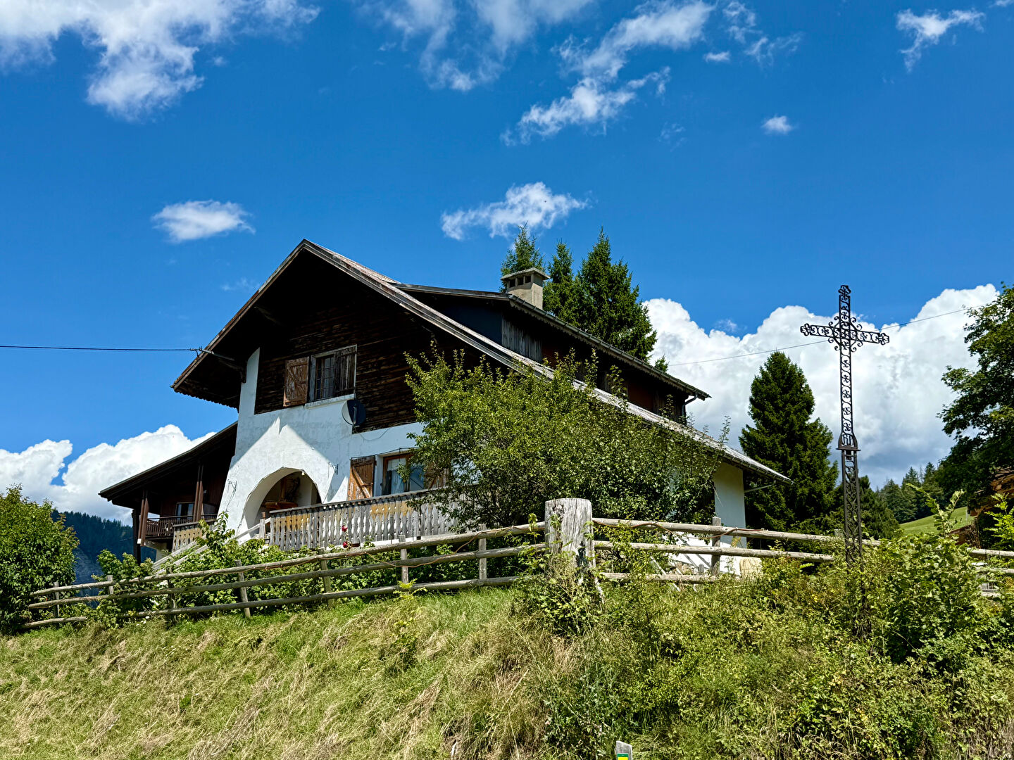 Photo VUE MAGNIFIQUE POUR CE CHALET AVEC GRANDE PARCELLE DE 1133M² image 2/6
