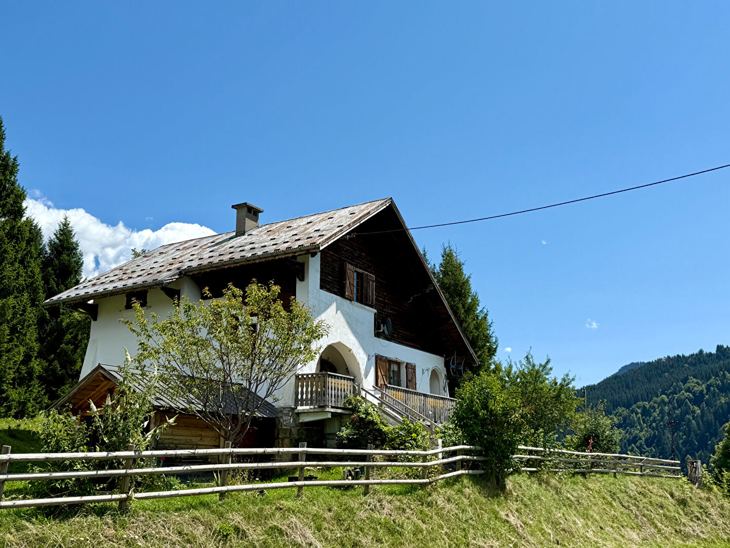 Photo VUE MAGNIFIQUE POUR CE CHALET AVEC GRANDE PARCELLE DE 1133M² image 3/6