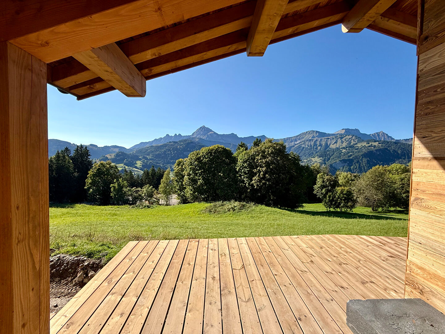 Photo APPARTEMENT TROIS PIECES AVEC DE SPLENDIDES VUES MONTAGNES image 3/6