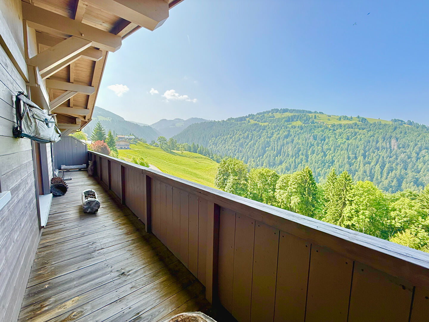 Photo APAPRTEMENT 3 CHAMBRES AVEC TERRASSE  ET VUE MONTAGNES image 4/6