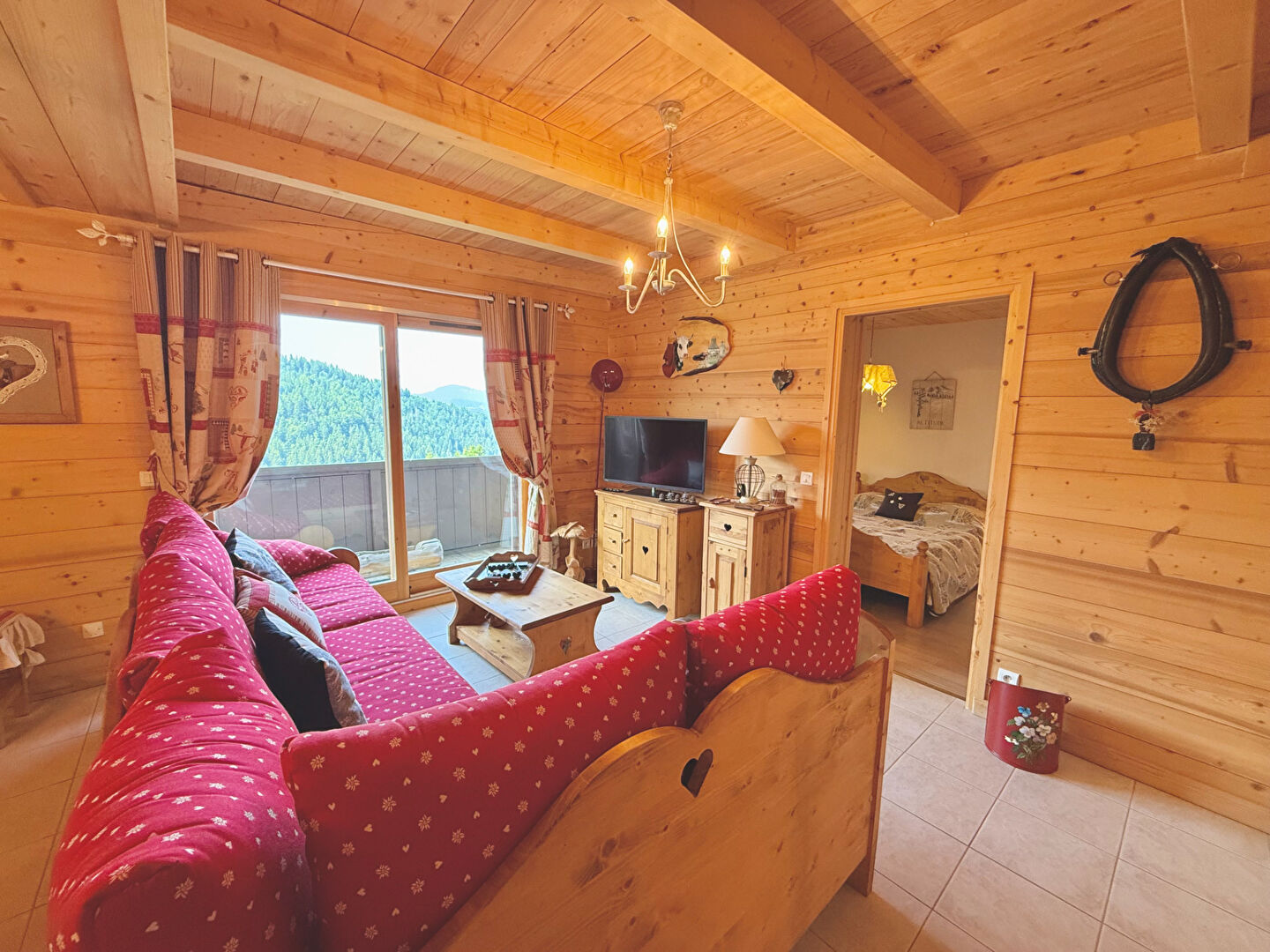 Photo APAPRTEMENT 3 CHAMBRES AVEC TERRASSE  ET VUE MONTAGNES image 6/6