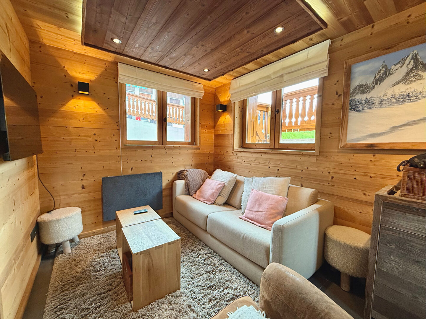 Photo EMPLACEMENT NUMERO 1 POUR CET APPARTEMENT DEUX CHAMBRES image 3/6