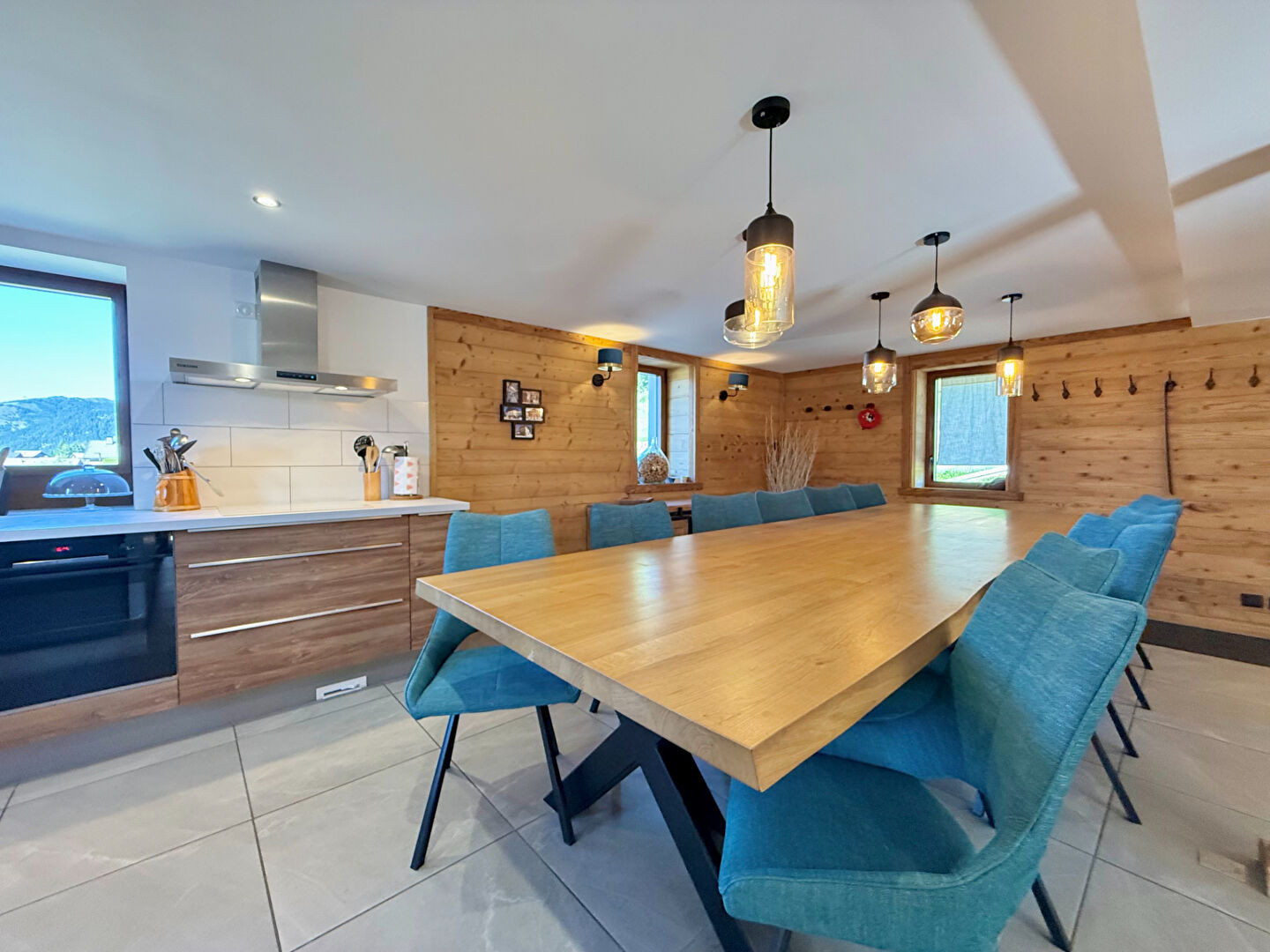 Photo CHALET FAMILIAL FACE AU MONT CHARVIN image 3/6