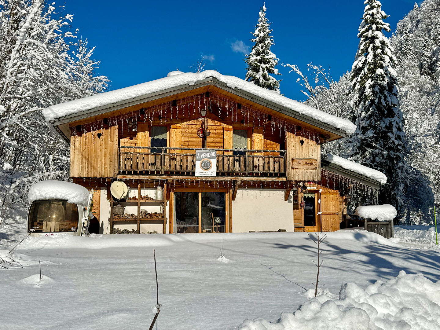 CHALET AU COEUR D'UN HAMEAU TYPIQUEMENT SAVOYARD