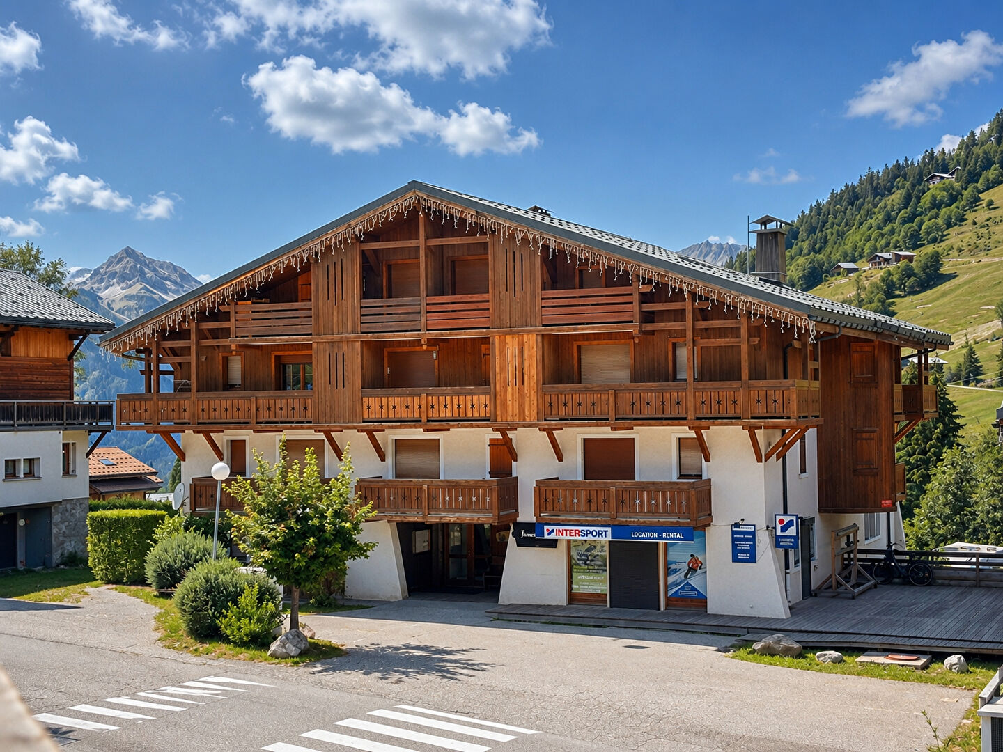
DEUX CHAMBRES AU PIED DES PISTES
