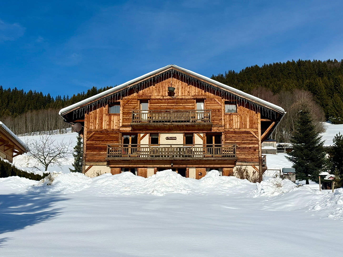 Agence immobilière de AGENCE IMMO SERVICES Notre dame de bellecombe - AGENCE IMMO SERVICES