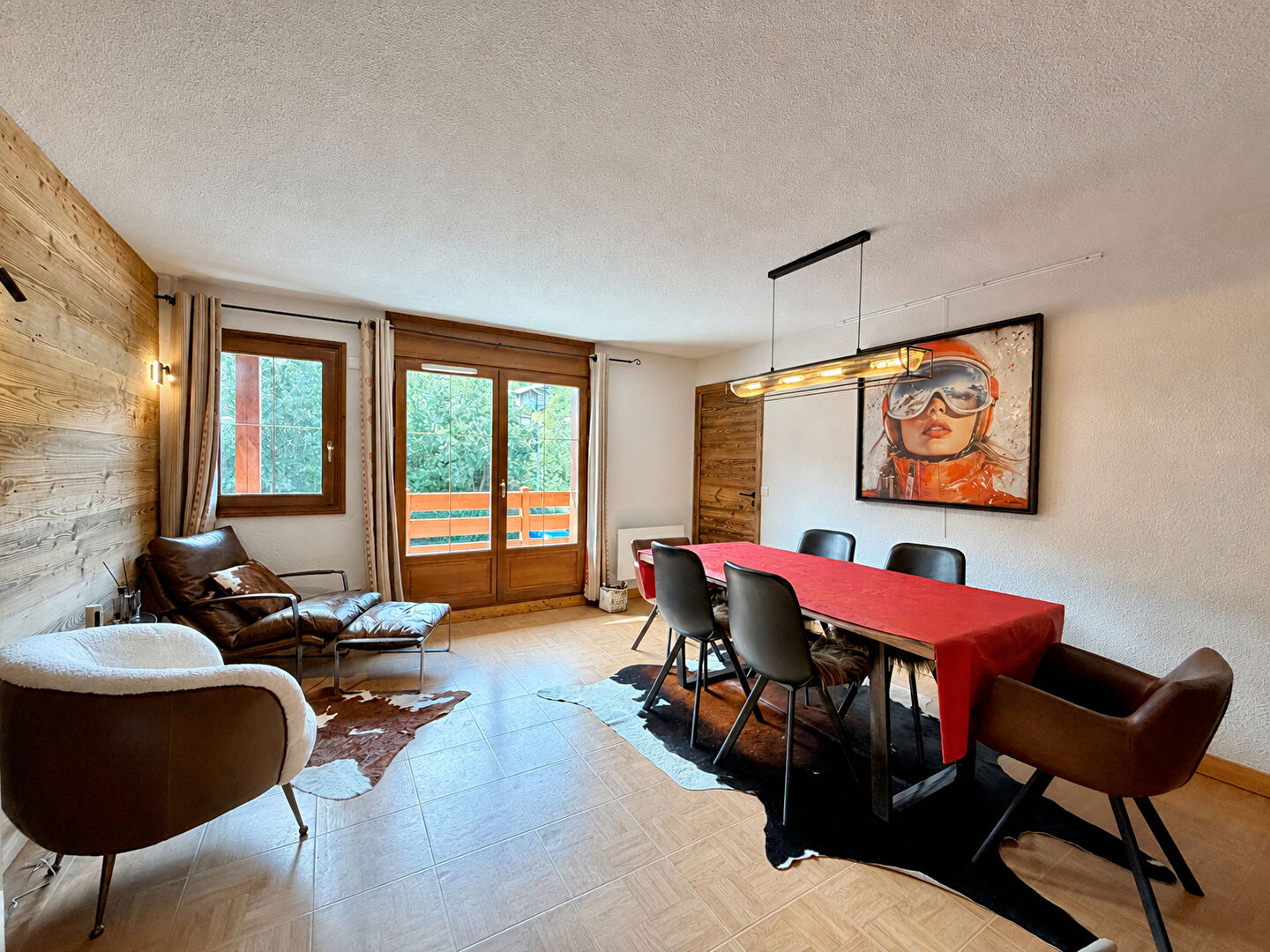
TROIS CHAMBRES AU PIED DES PISTES
