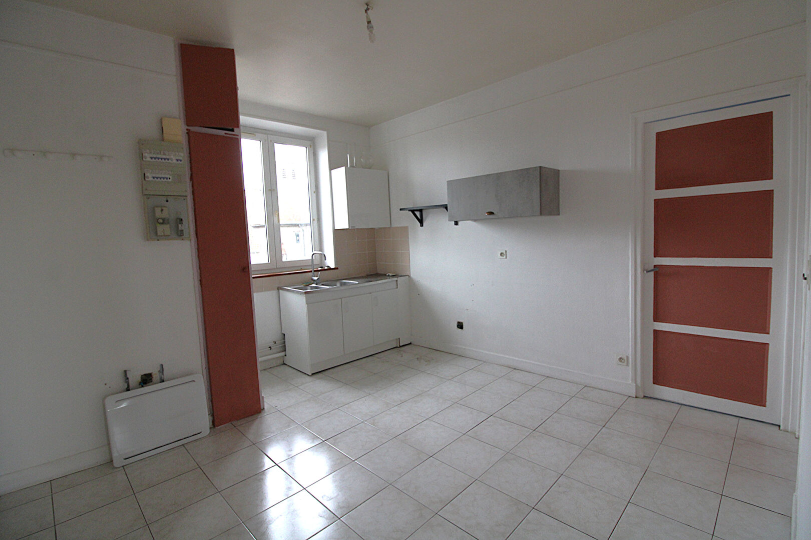 Photo Immeuble Montier-en-Der_ 6 logements et 1 local commercial image 4/6