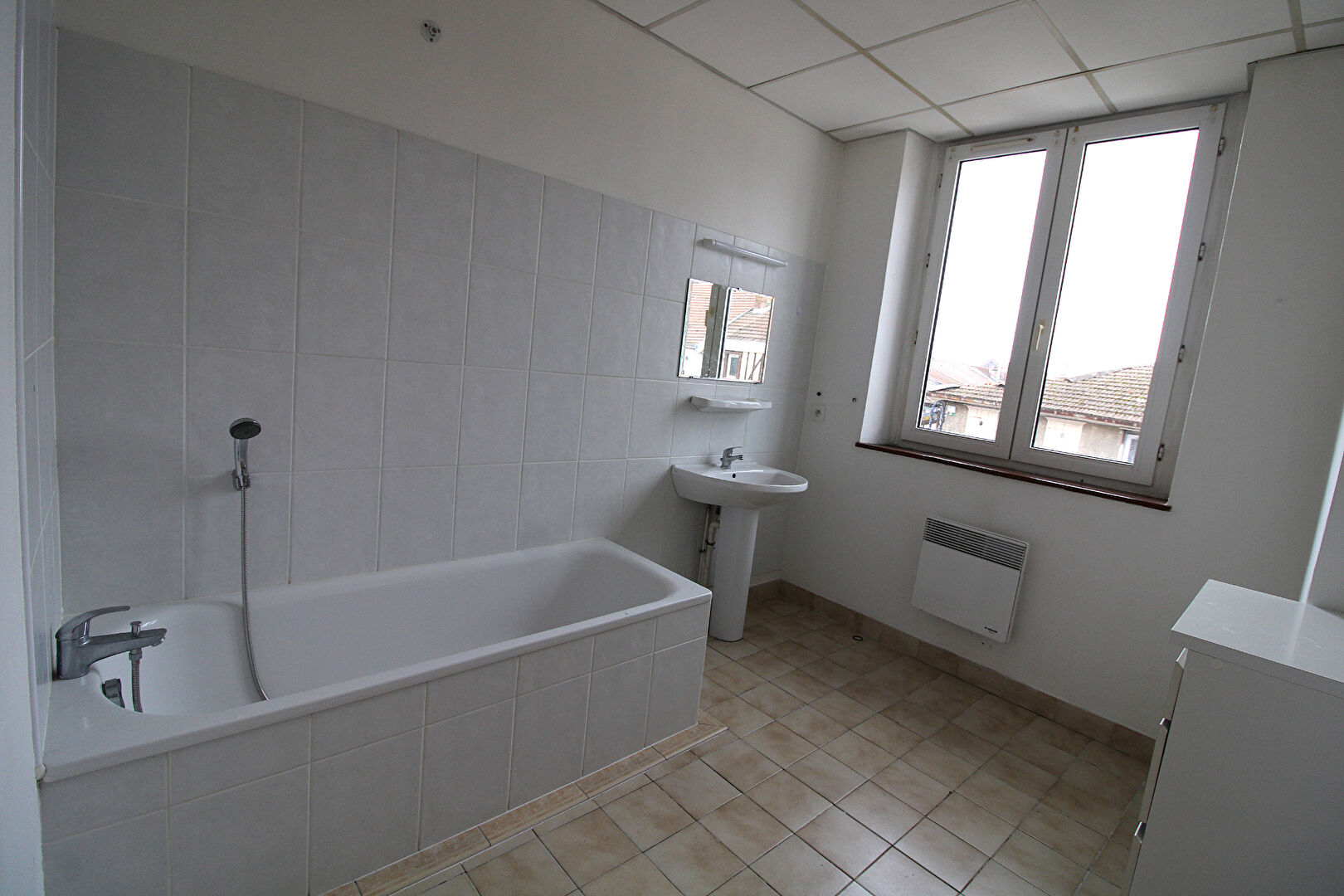 Photo Immeuble Montier-en-Der_ 6 logements et 1 local commercial image 6/6