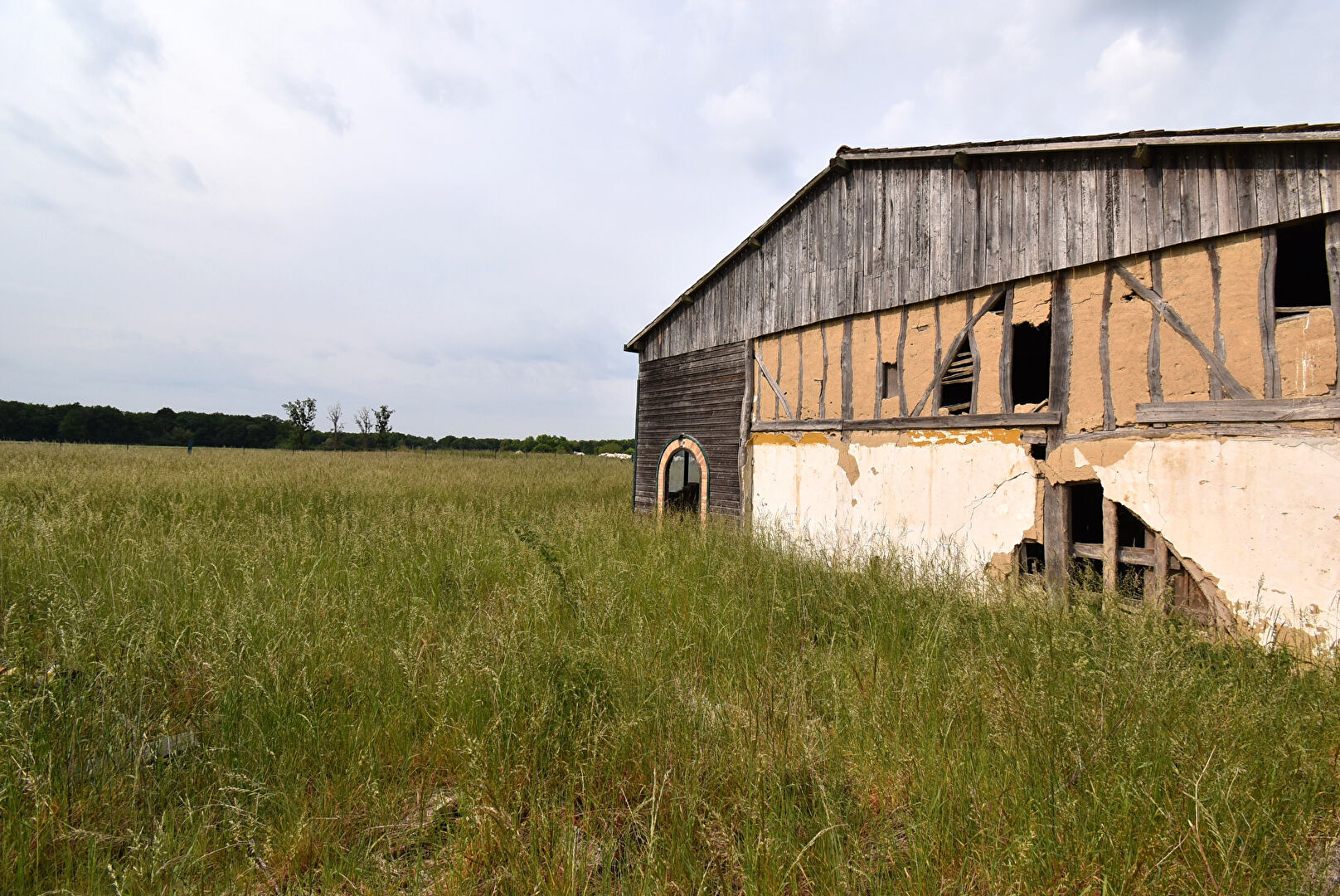 Photo Grange avec terrain constructible à Bailly-le-Franc image 3/5