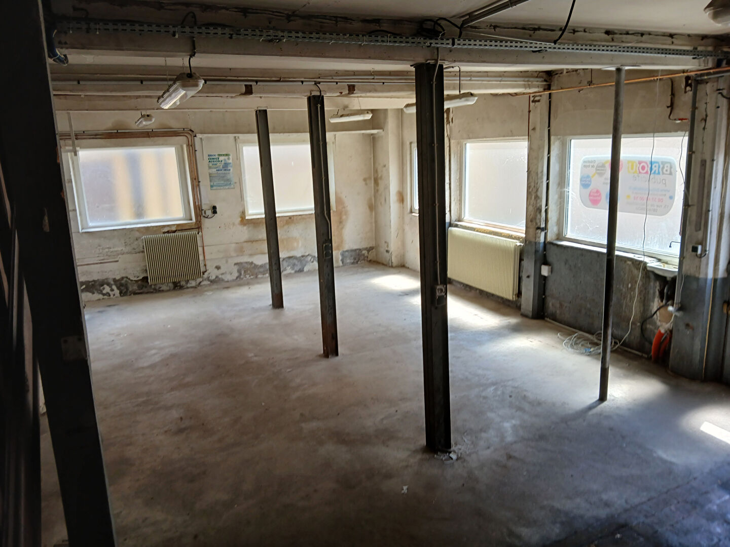 Photo LOCAL D' ACTIVITE image 2/6