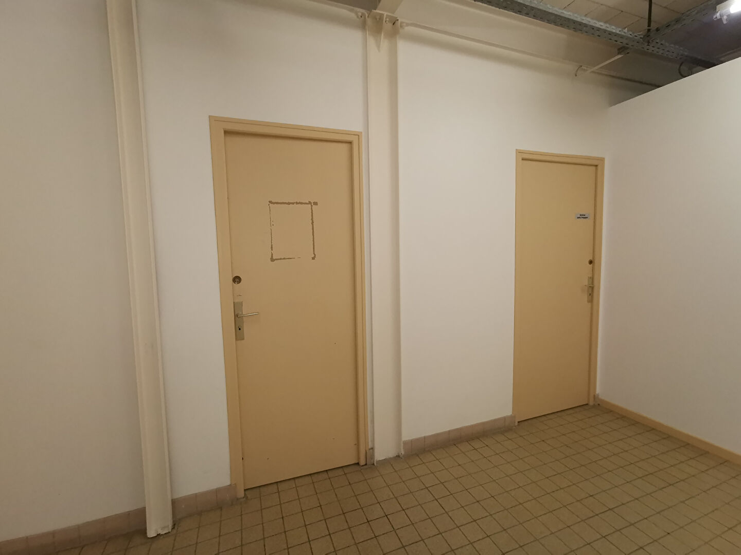 Photo Local professionnel/bureau - Brou Centre image 2/5